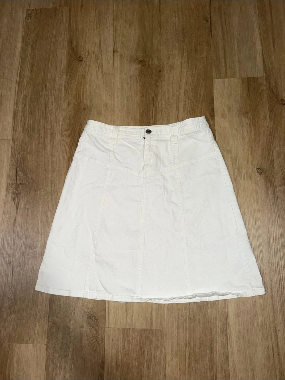 G.H. Bass & Co. White Midi A-Line Skirt